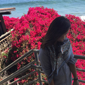 Meet your Posher, Evelyn